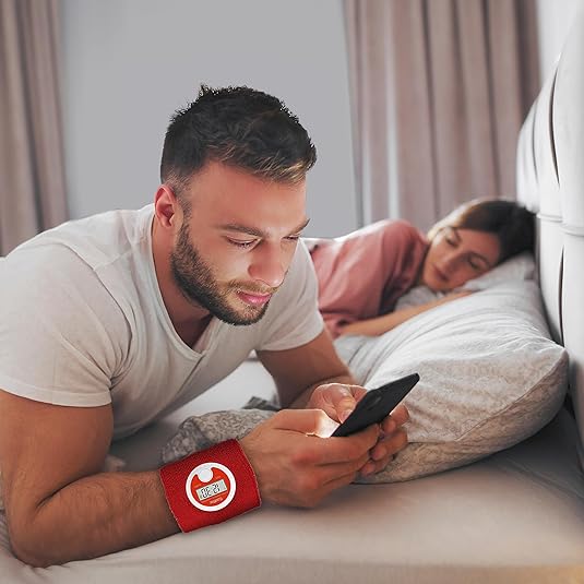 Vibrating Alarm Clock Sweatband, Silent Wake Yourself Up Wristband Vibrating Alarm Watch for Couples, Students, Easy to Set on User-Friendly App, Hearing Impaired, USB Chargeable (BLK)
