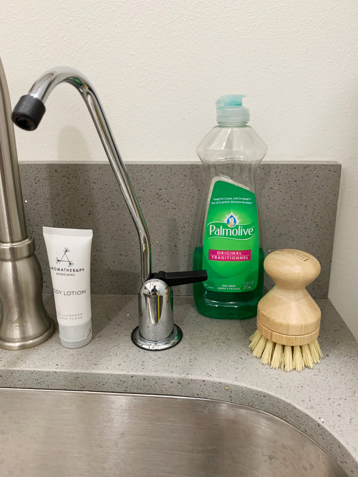 Short Sisal Dish Brush for Kitchen Bathroom Cleaning Produce Washing Dishes