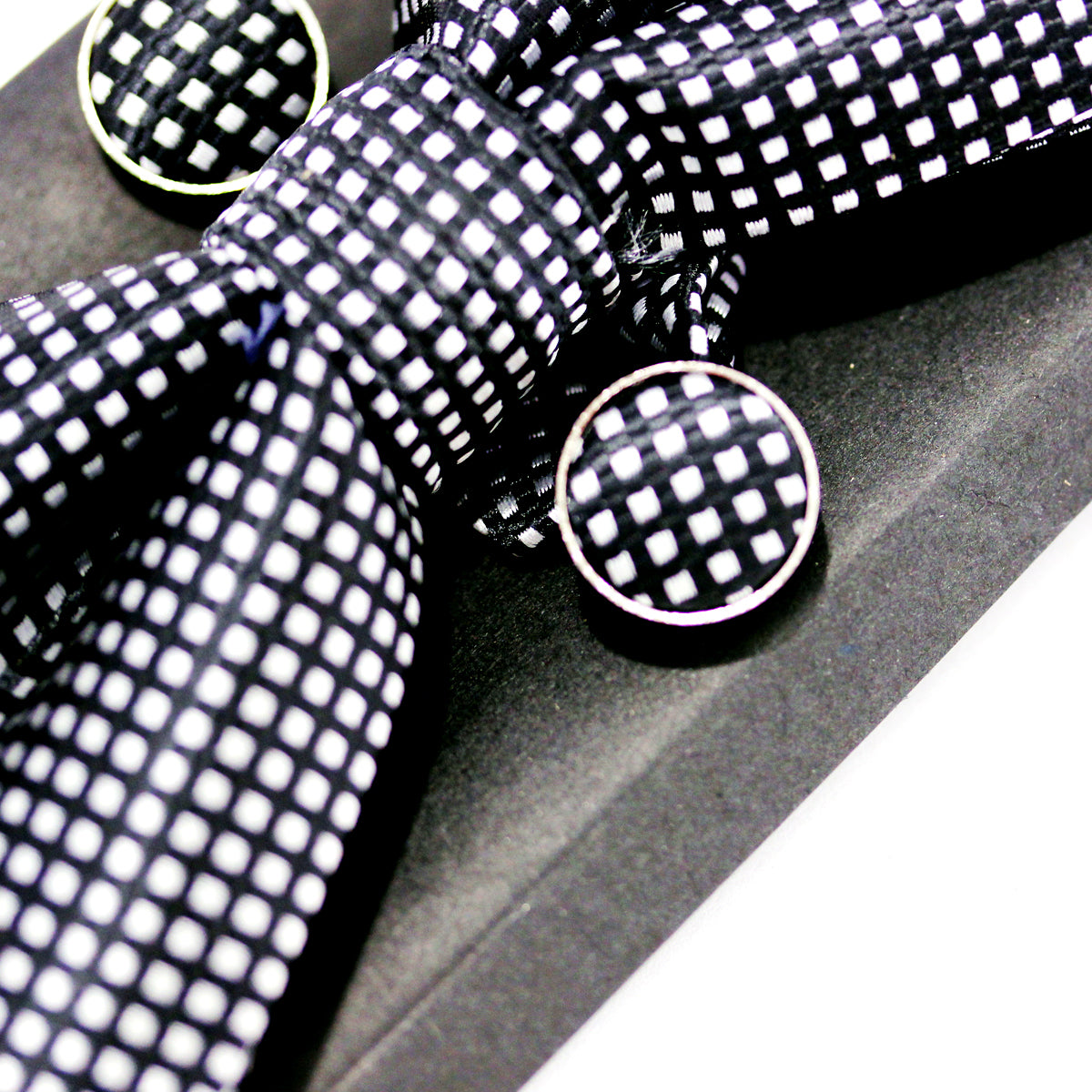 Pre-Tied Adjustable Bow Tie & Handkerchief & Cufflinks Set for Wedding Party
